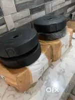 Brand new 20 Kg PVC Dumbbells (5kg x 4 Weight)Rods Pair. Free mat