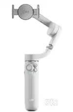 Dji OM5 3-axis stabilizer gimble for smartphone with grip tripod