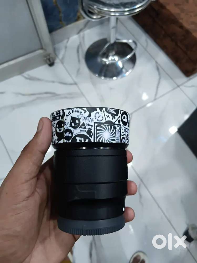 Sony lens 50mm 1.8 urgent money need
