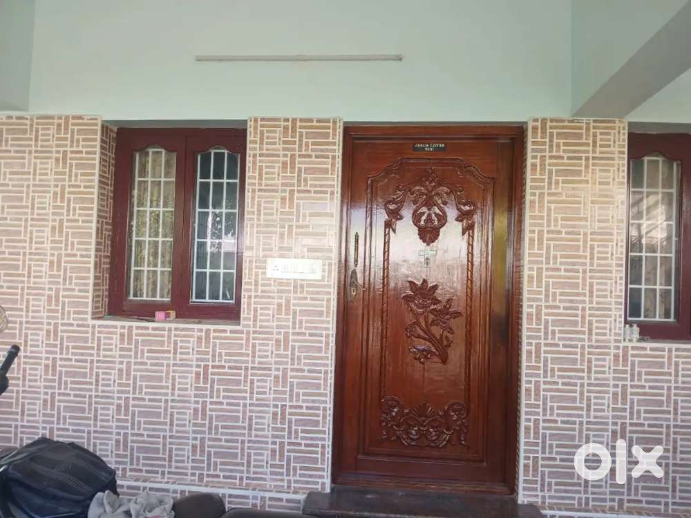 2 BHK House for rent in thoppamppatti