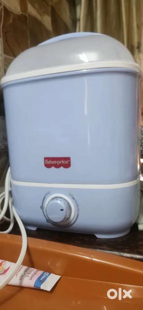 Fisher-Price Steam Sterilizer for Baby Essentials  6-Bottle Capacity