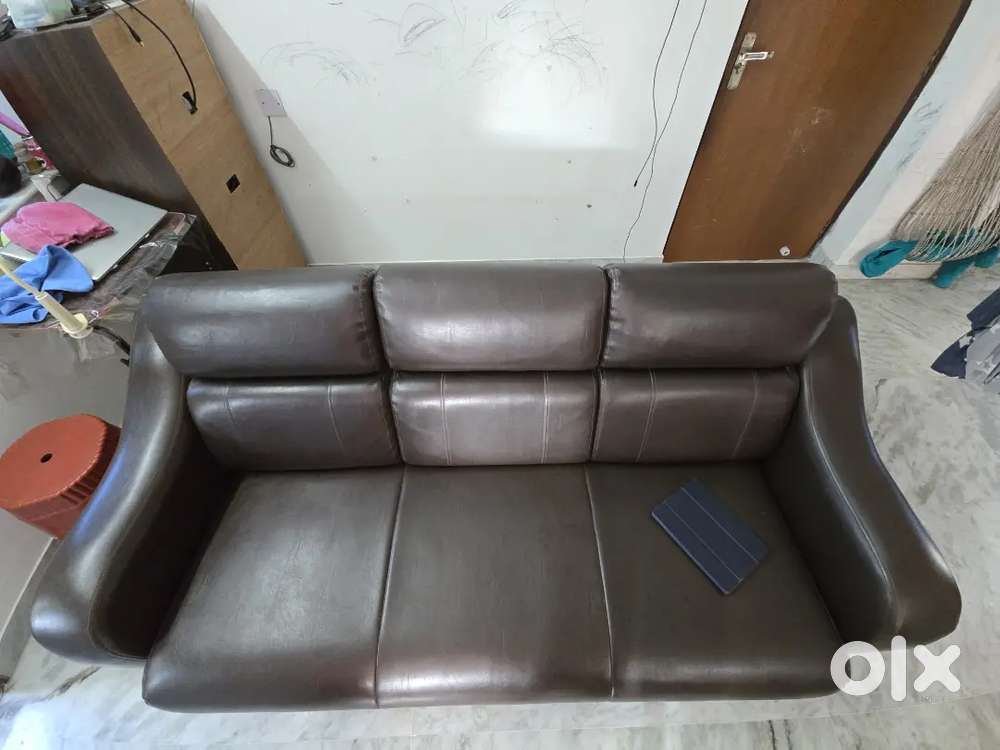 GODREJ SOFA
