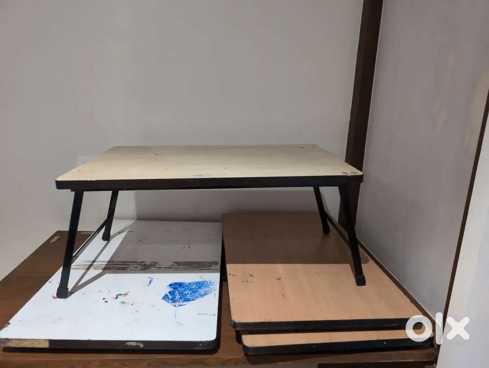 Foldable Study Table