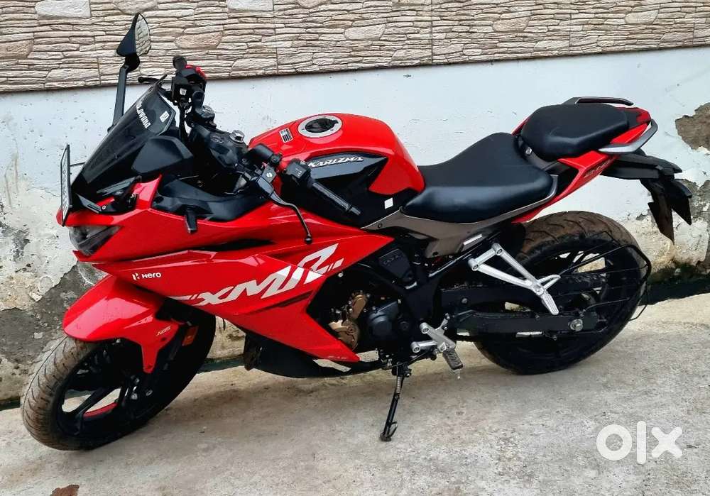 Karizma xmr 210 red bike sell now ,Argent need to money..