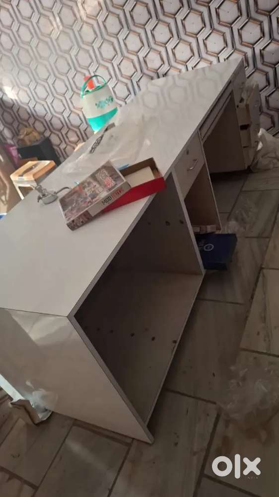 Cloth shop All  furniture sale