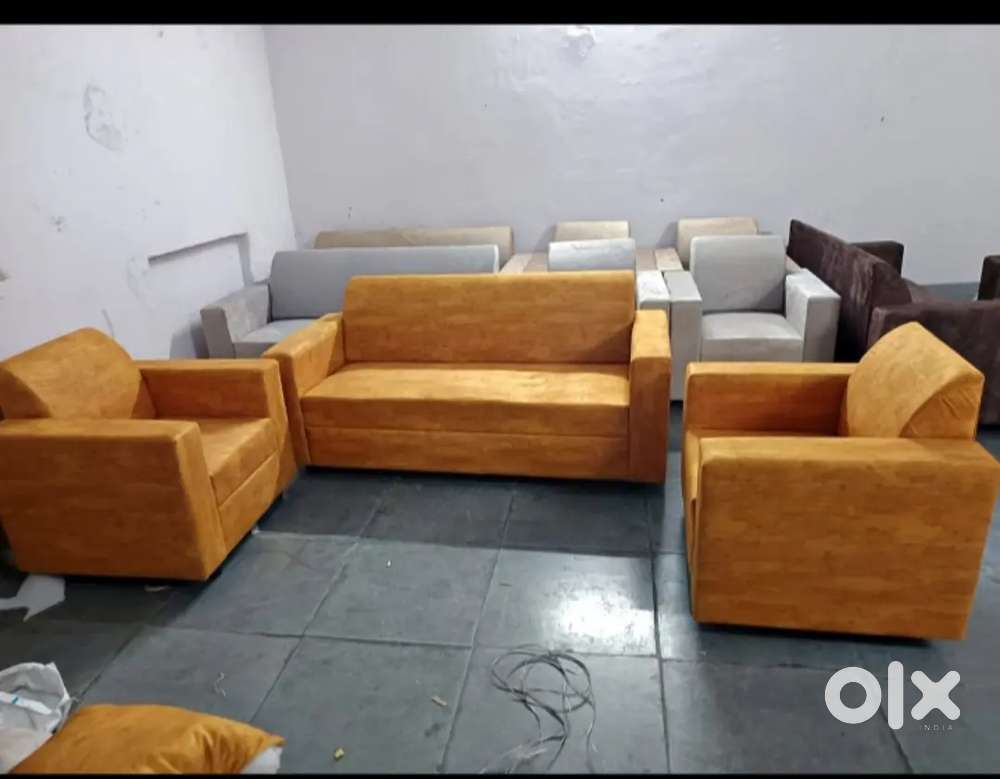 Box model 3+1+1 sofa simple