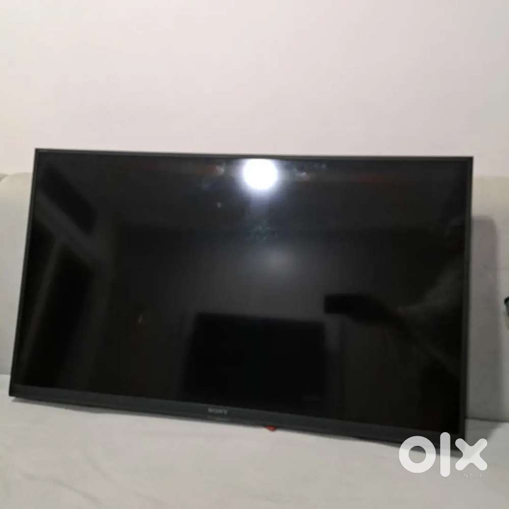 Sony LED 40 inches with wifi and YouTube access