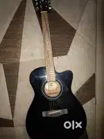 Yamaha black guitar