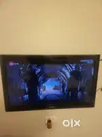 Samsung TV 43 inches LCD
