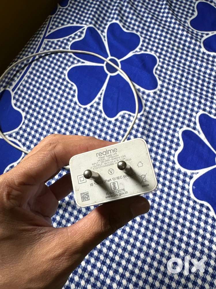 Realme 9 5G (4GB/64GB) – Like New, Scratchless, With Box & Charger