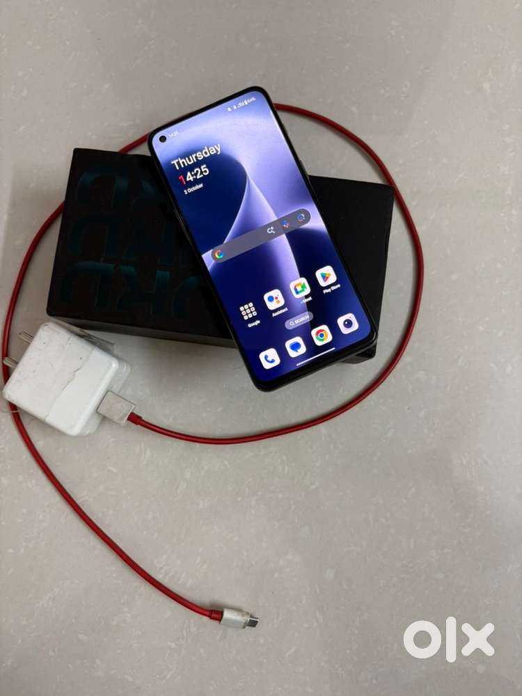 One Plus 2T 12/256 Black. Excellent Condition.