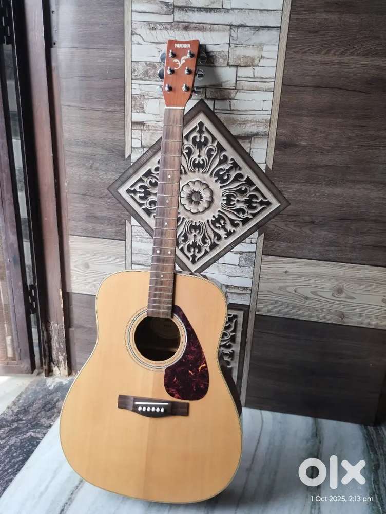 Yamha guitar