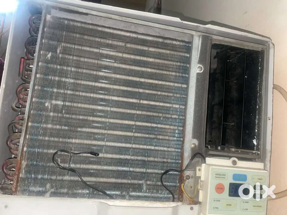 Voltas 0.75 Ton window Ac in Good condition