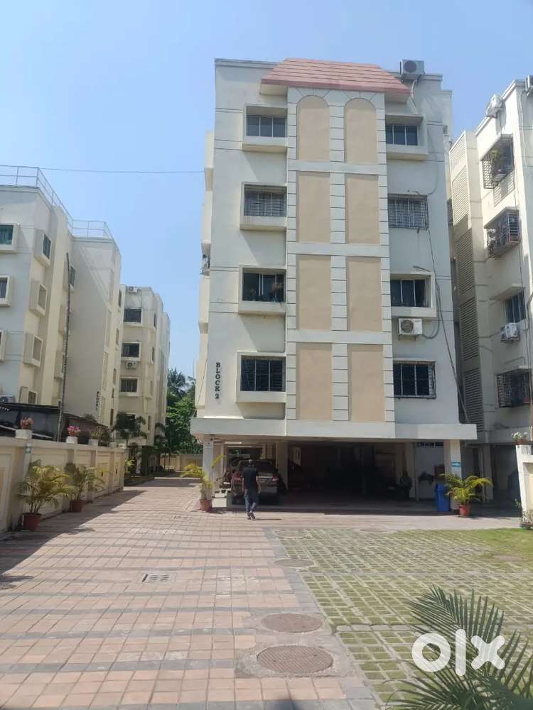 3BHK FLAT IN COMPLEX TOLLYGUNGE METRO 3KM