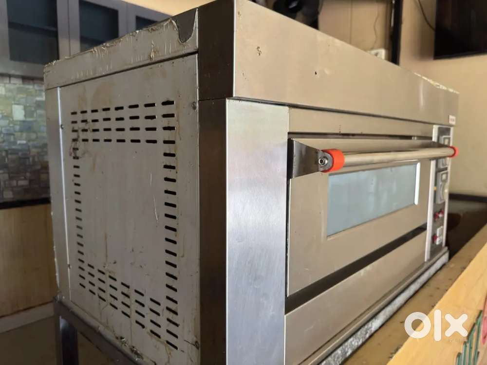 Commercial Pizza Oven