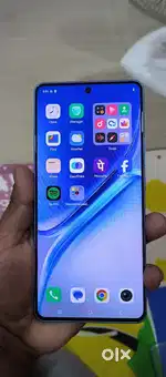 iQOO neo 10r 8/256 ~ urgent sell genuine buyers msg me