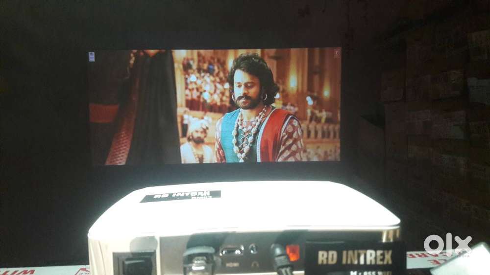 RD5 LED 3D 4K projector wifi smart youtube live tv usb hdmi 155 inchs