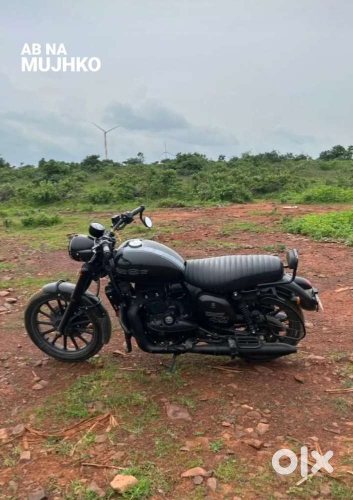 Urgent selling Jawa 42 matte black edition recently serviced mds pass