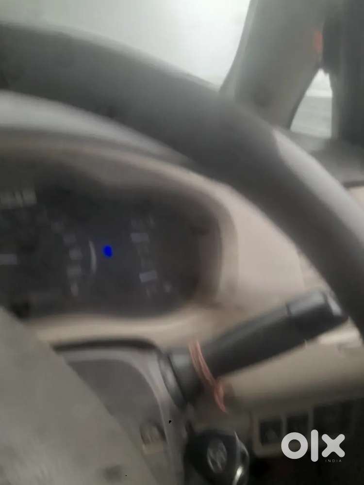 Mai ek driver hu kisi ko chahiye tu samparke kare