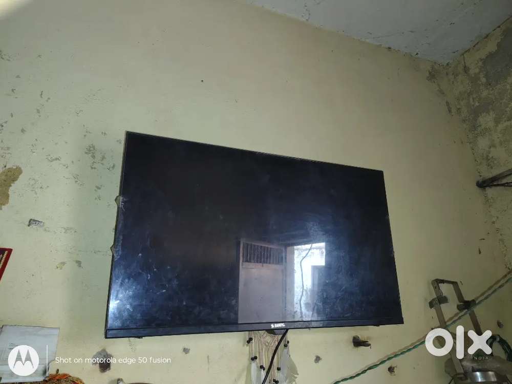 Smart led good condition no problem