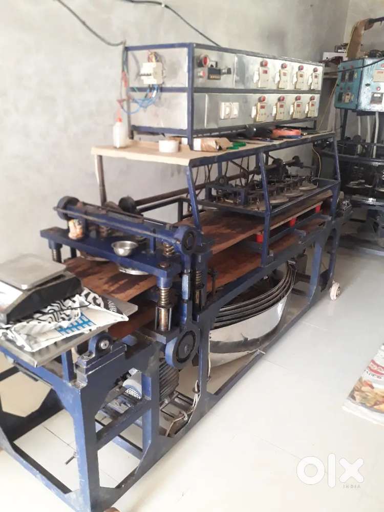 ખાખરાનુ મશીન વેચવાનું છે