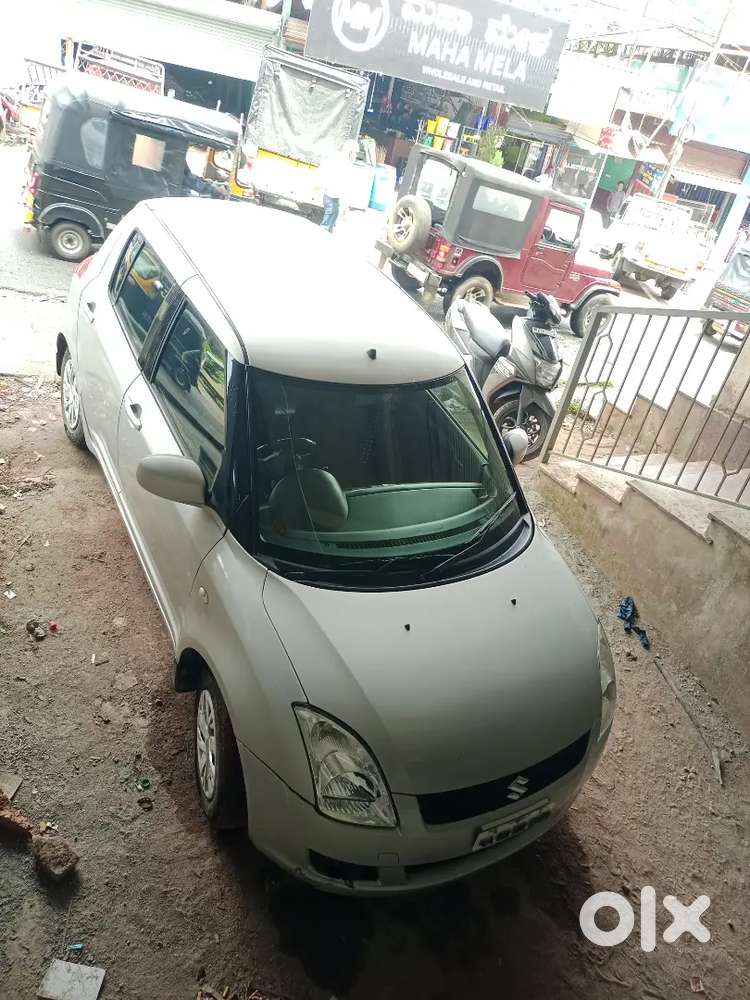 Maruti Suzuki Swift 2005 Petrol 115000 Km Driven
