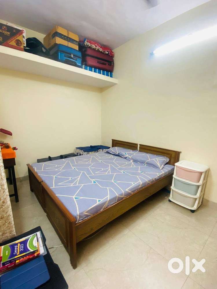 1 Room set ground floor fully furnished for girls