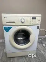 LG Fully Automatic Washing Machine in vey good condition