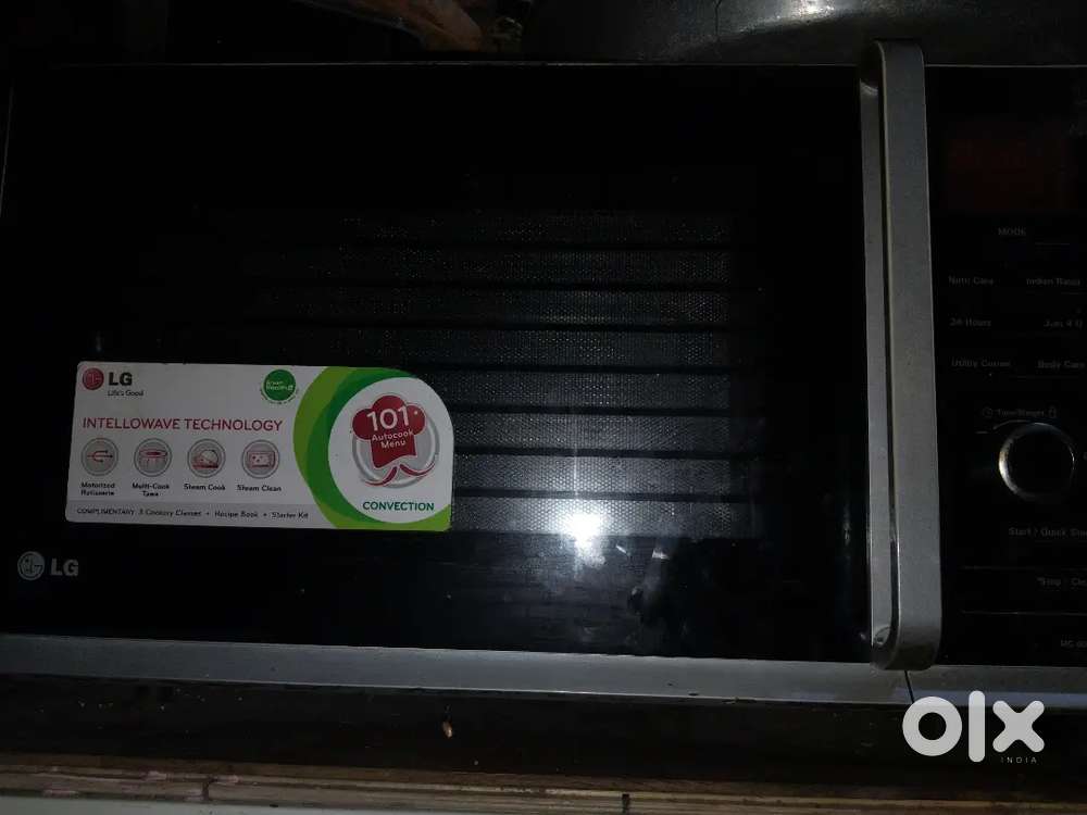 Lg oven used still working correctly buttons are loose good condition