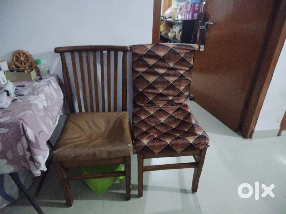 8 seater toughened glass table