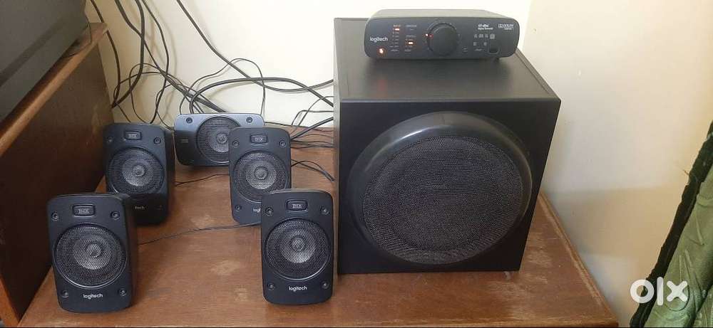 LOGITECH Z906 HOME THEATERE,