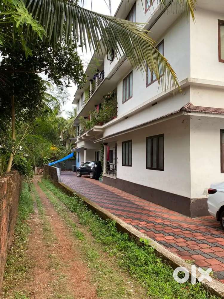 FLAT NEAR PULIMBARAMBA FOR RENT