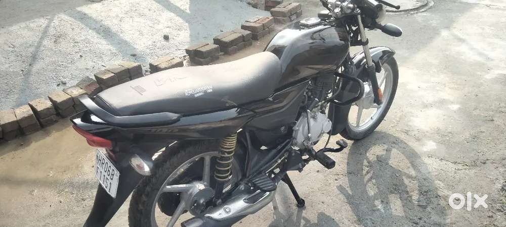 Bajaj platina 2024