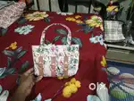Stylish Hand bags for women...
