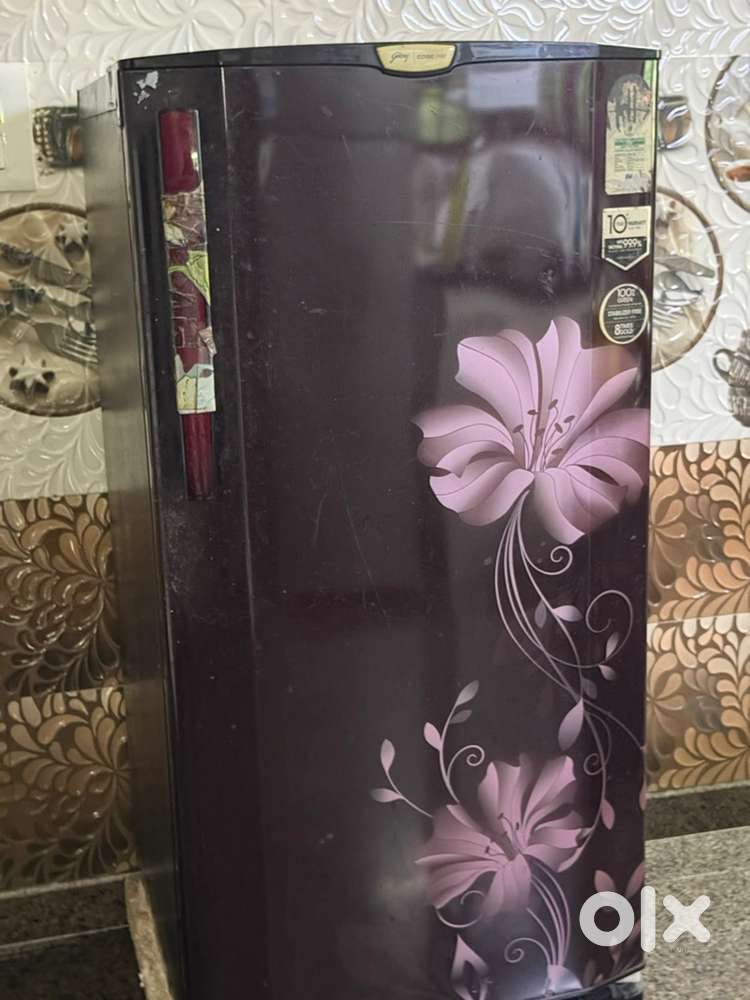 Godreg single door fridge  5 star rating  good quality