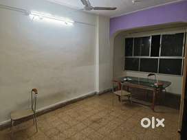 1 bhk near metro station for family and bachelor available for rental