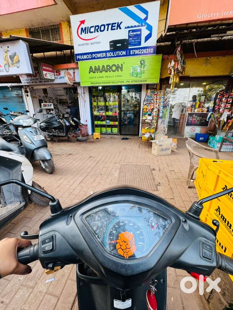 Double height shop premises on ground floor