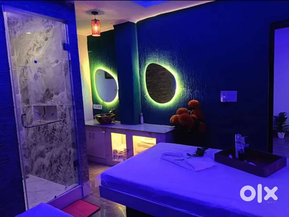 Spa Massag centre only girls