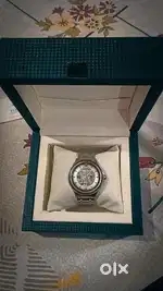 Premium new Titan watch