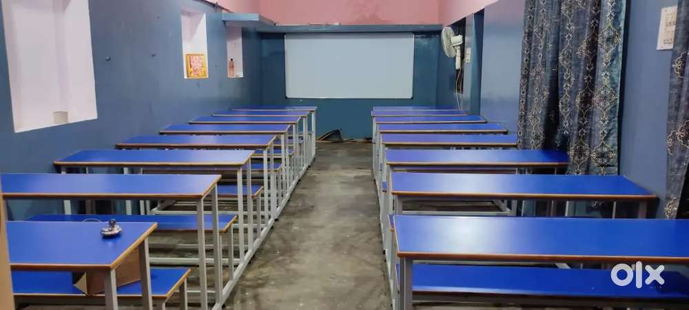 Tuition / coaching hall