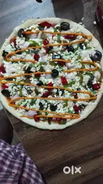 Pizza maker ,cake chef, packing & dispatch
