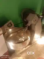 Dough kneade machine