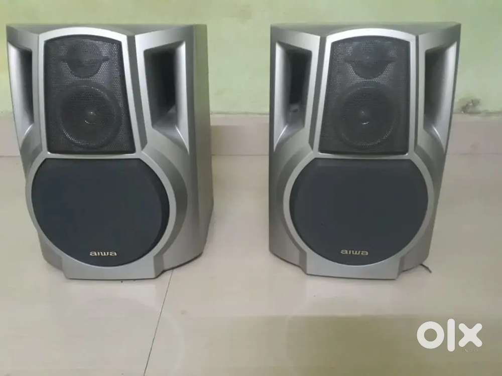 Aiwa speakers 6 oms good condition no damage