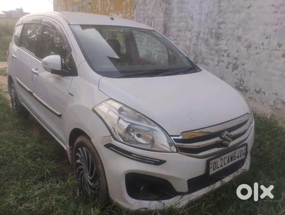Maruti Suzuki Ertiga Green VXI PETROL/CNG