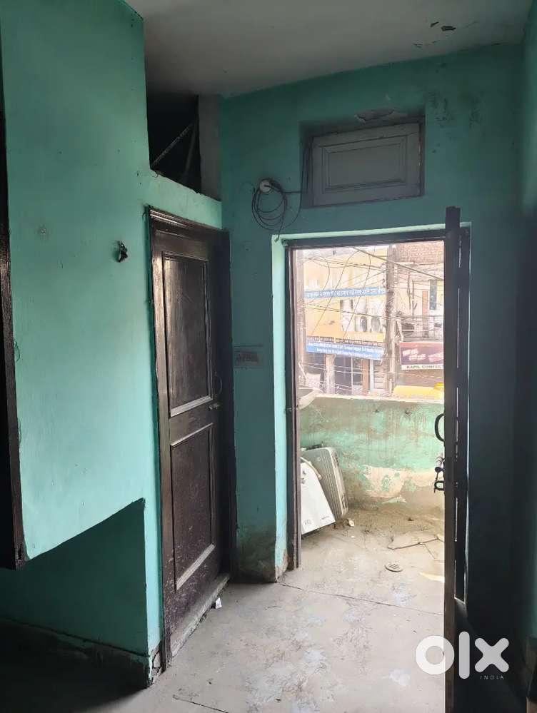 TO-LET office space at main mohna road 1st floor near akash cinema