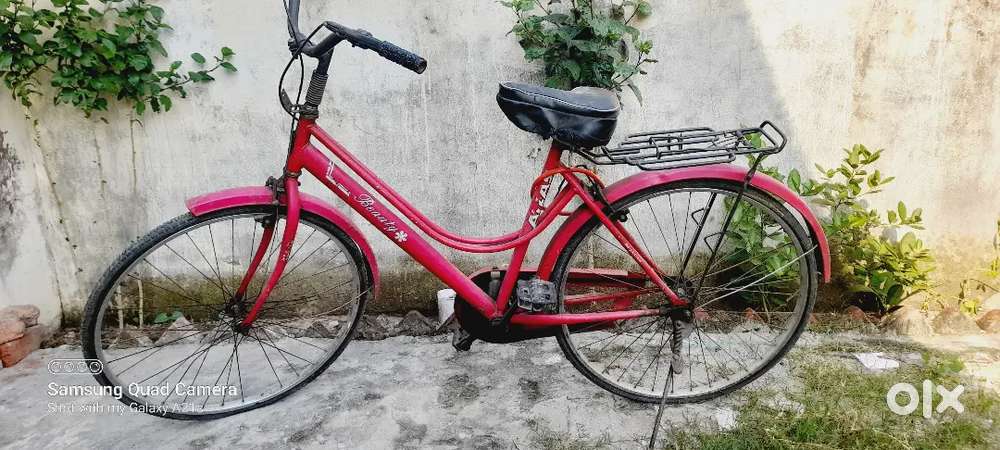 Ladies cycle.
