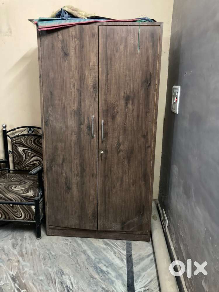 Lakdi ki almari