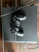 PS4 STANDARD MODEL