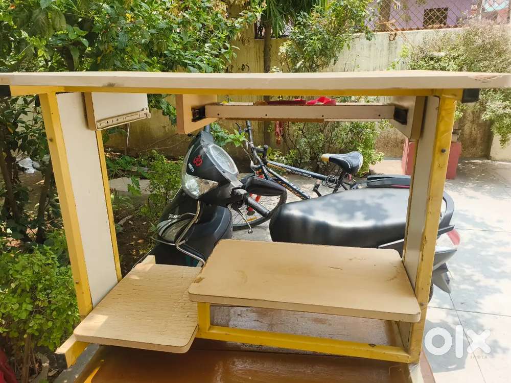 Computer Table