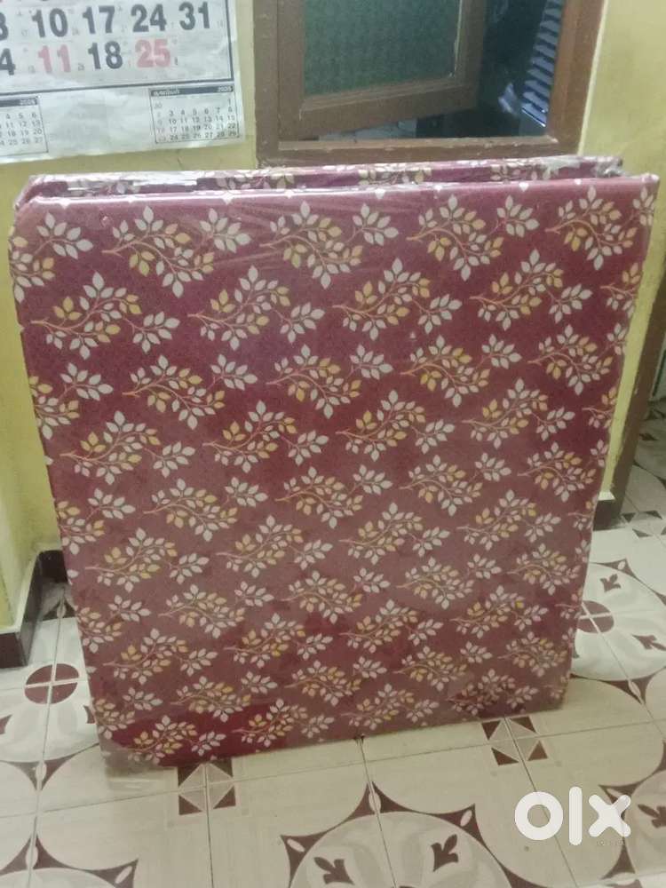 New foldable cot bed